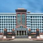 ട്രാന്‍സിറ്റ് റിമാന്‍ഡിന് മുമ്പ് പ്രതിയുടെ ബന്ധുക്കളെ കാരണം അറിയിക്കണം; ഇത് പാലിക്കാത്ത അറസ്റ്റ് നടപടികള്‍ നിയമവിരുദ്ധമാകും: ഹൈക്കോടതി